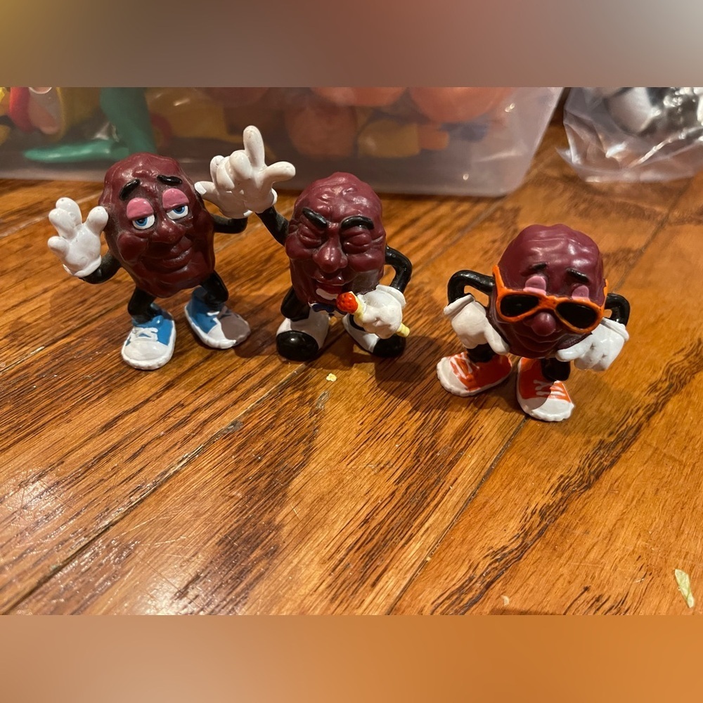 Vintage Original California Raisin Men- 1987